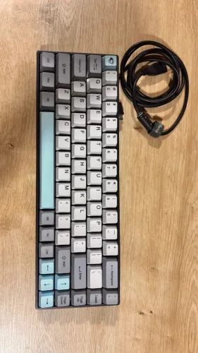 Teclado Akko 3068 Bluetooth
