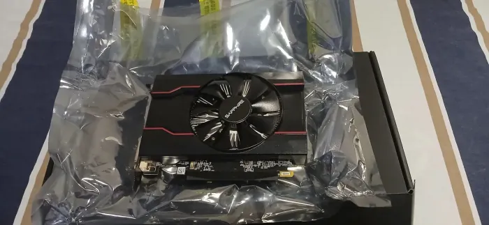 Vendo placa de vídeo Rx550 4gb nova