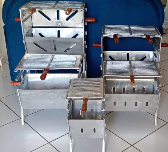 Churrasqueira em alumínio desmontável e de fácil limpeza 