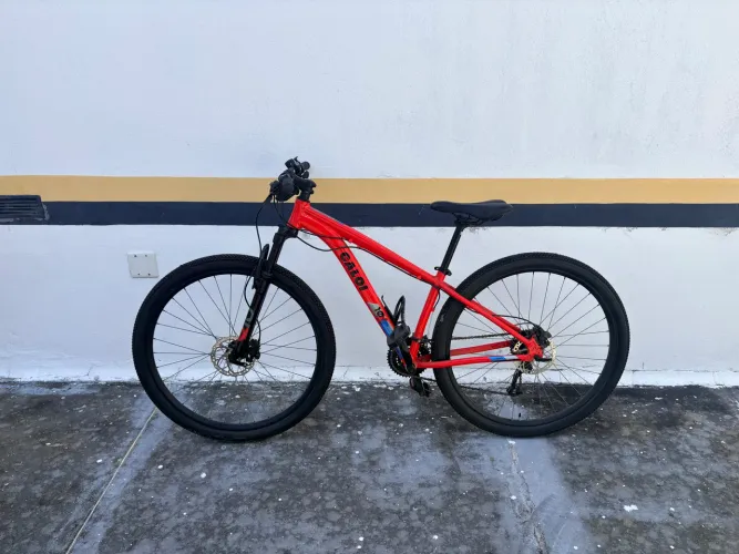 Caloi Explorer 10 Aro 29 Tam. P | Freio a Disco | Suspensão | Ótimo Estado