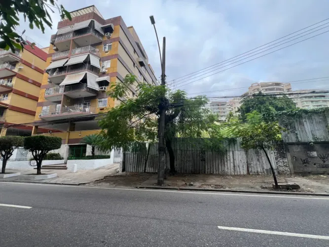 Terreno  para venda Frente para rua Tirol  na Freguesia com 975m²