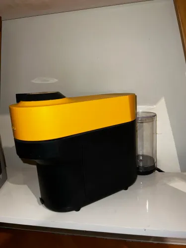 VENDE-SE CAFETEIRA NESPRESSO