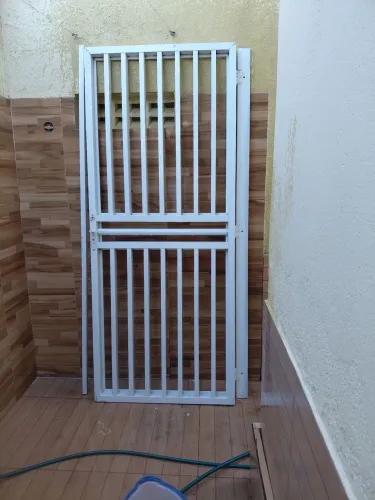 Vendo portão aluminio 210x85cm