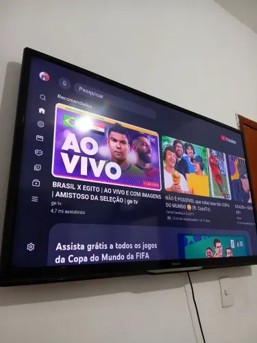 Smart Tv Philips 46 Pol. Com Pesquisa Por Voz