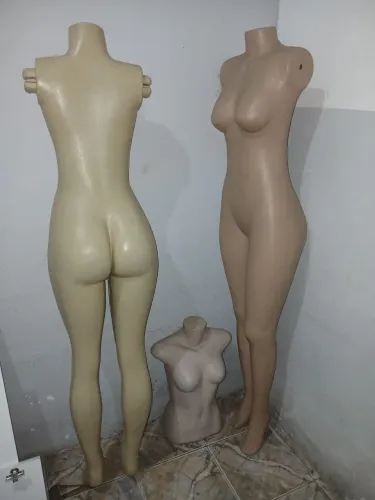 MANEQUINS A VENDA!