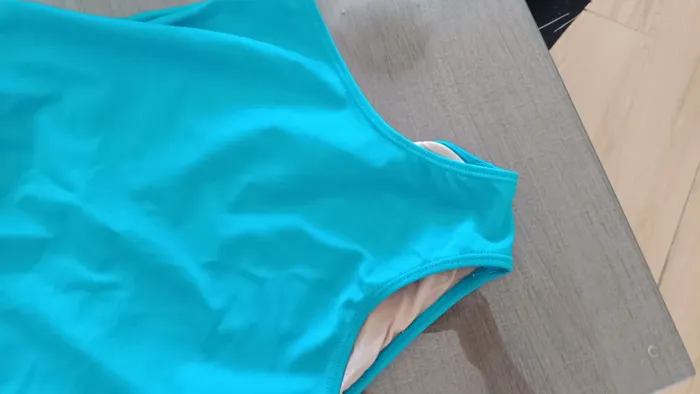 Maio acqua mundi azul claro m