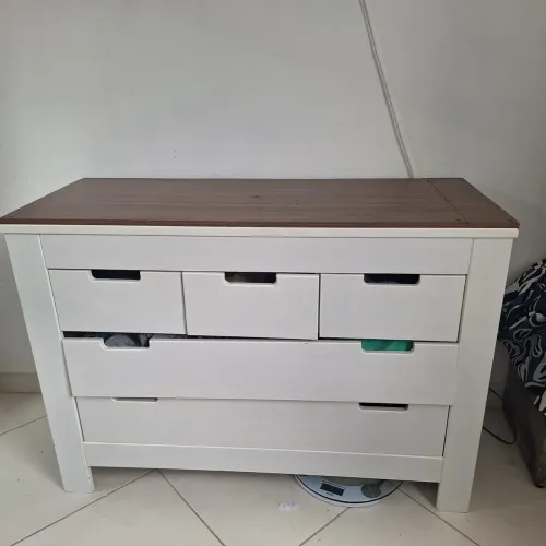 Cômoda branca 5 gavetas