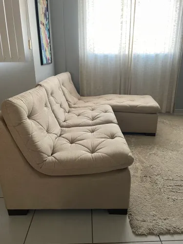 Vende-se sofá novo