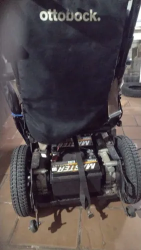 Cadeira de rodas motorizada
