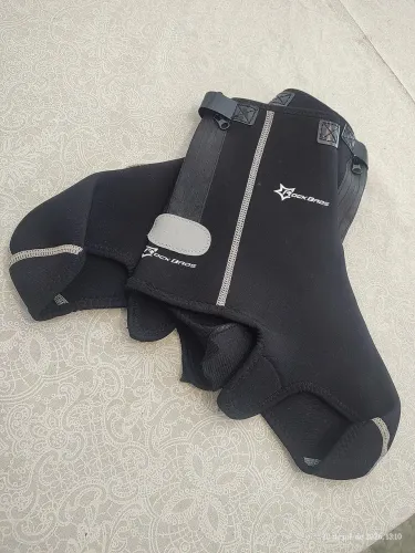 Bota de ciclismo da marca Rock Bros