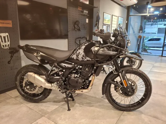 Himalayan Mana Black 450cc - Amanda