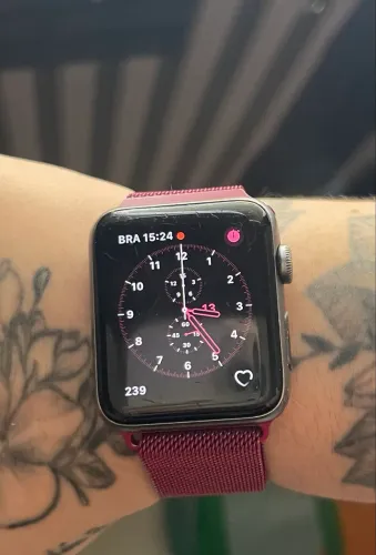 Apple Watch Séries 3 42mm + pulseiras extras