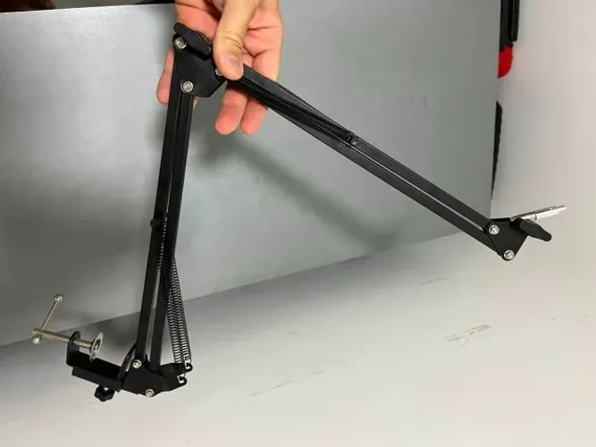 Braço Articulado Ferro Preto para Microfone Podcast Suporte de Mesa