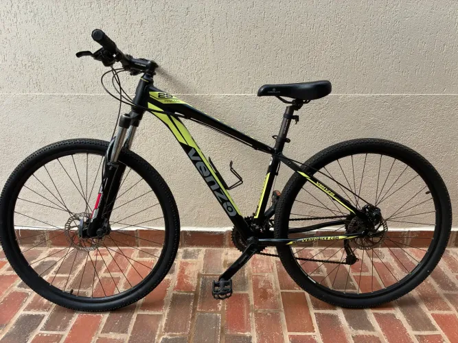 Bicicleta Aro 29 VENZO R$ 700,00