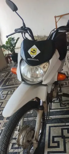 Vende-se moto pop 110.