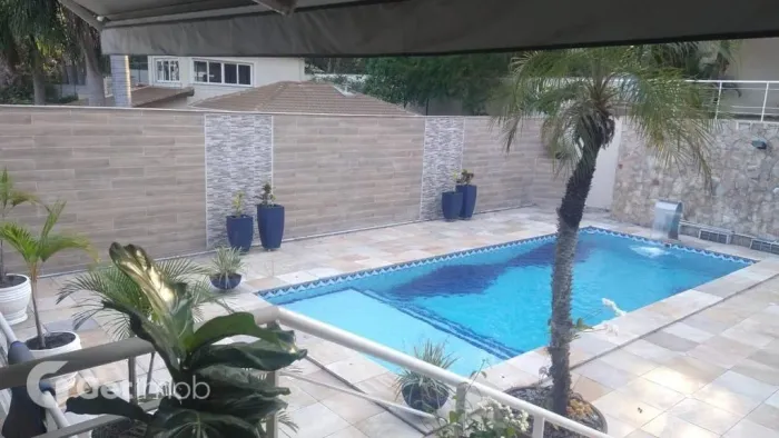 Casa à venda e para alugar em condomínio fechado no Residencial Tamboré 1 - Santana de Par