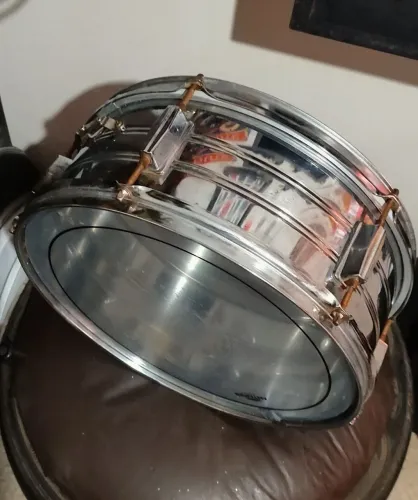 Vendo caixa de bateria 14 aço, modelo Stell vintage!!!