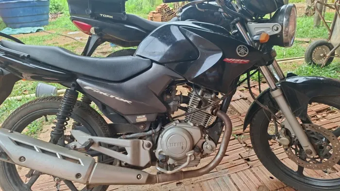 vende-se uma Factor