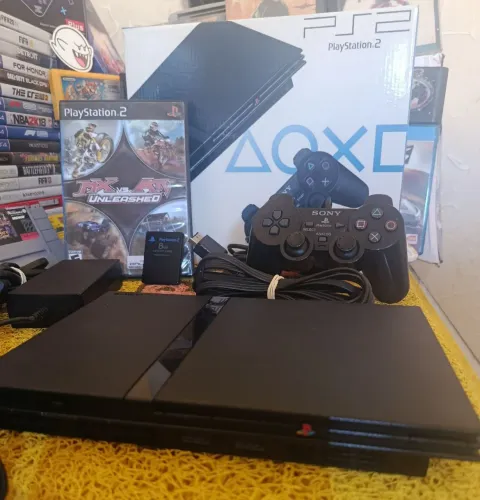 Playstation 2 Slim na Caixa (Desbloqueado)