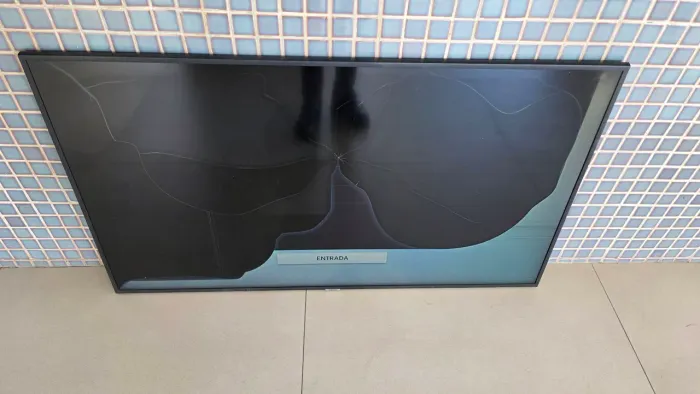 TV Led Samsung 55 com display quebrado.