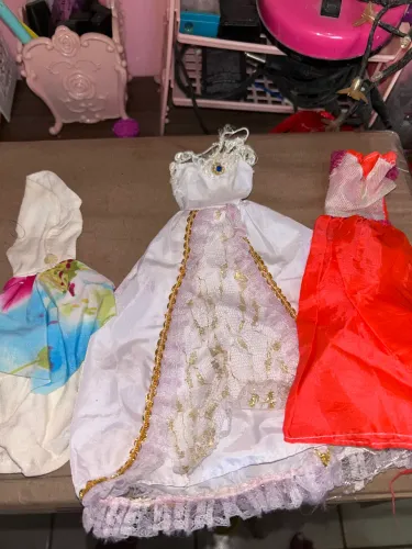 Lote de vestido para Barbie