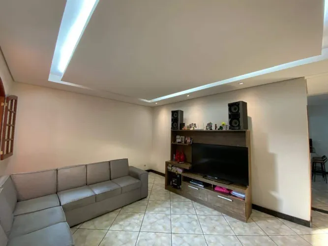 Casa residencial à venda no Bairro Diamante, em Belo Horizonte 4 quartos e 3 vagas