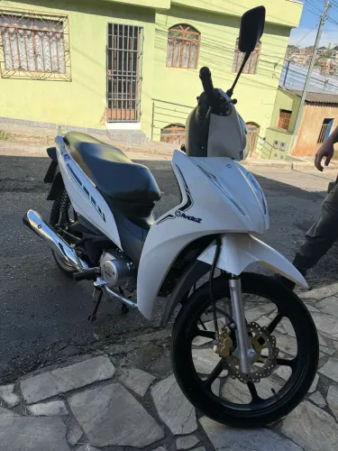 Moto 125 igual a biz 2025