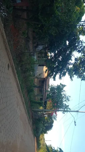VENDE-SE CASA OU TROCA-SE POR IMÓVEL EM MONTES CLAROS/MG Excelente oportunidade