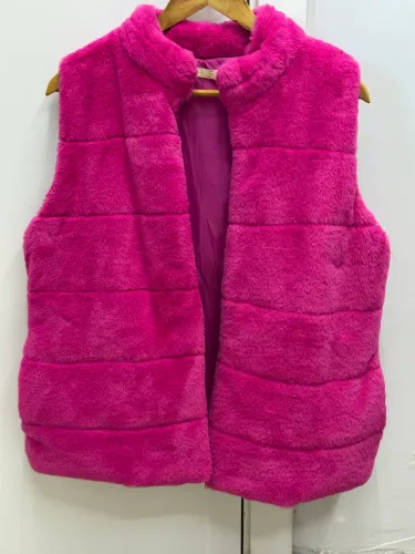 Colete de pelinho - rosa choque, quentinho 