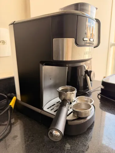 Máquina de café Dolce Crema 