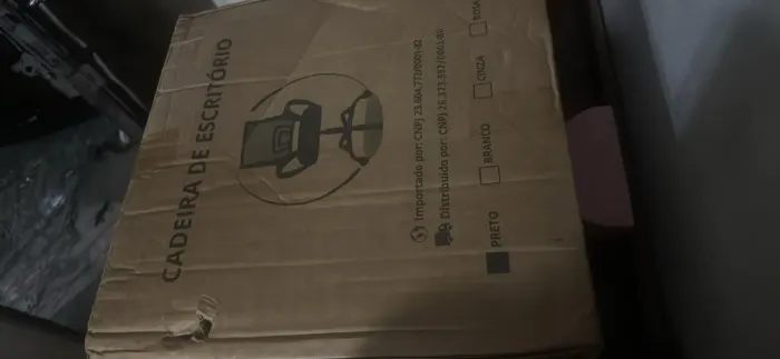 Cadeira escritório NA CAIXA