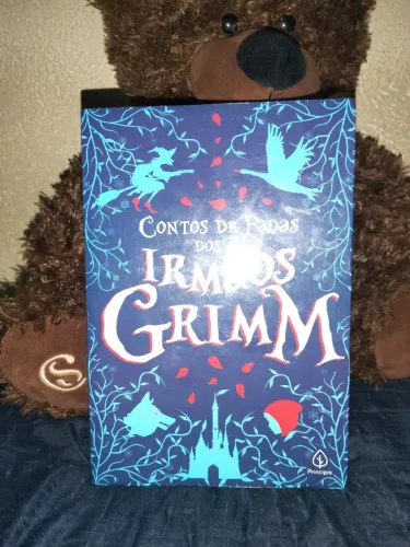 Livro Contos de Fadas dos Irmãos Grimm