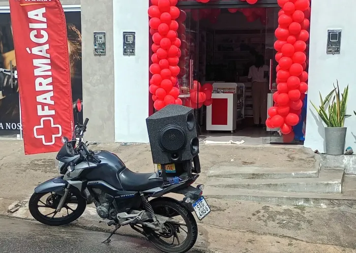 Moto som divulgação propaganda de rua