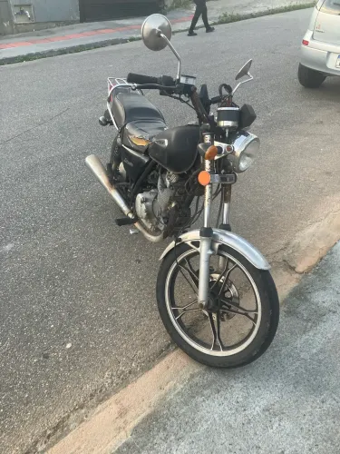 Suzuki Intruder 125