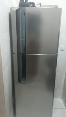 Geladeira inox Electrolux