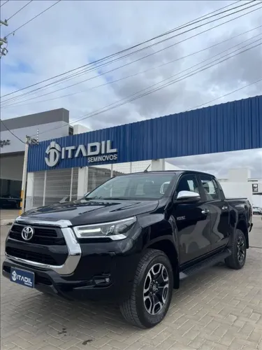 Toyota Hilux CD SRV 4X4 2.8 TDI Diesel Aut. 2025