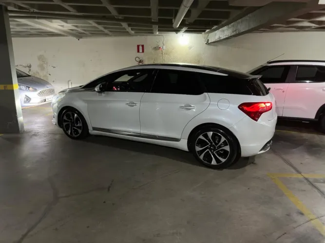 Citroen DS5 1.6 Turbo 16V 5P Aut. 2014