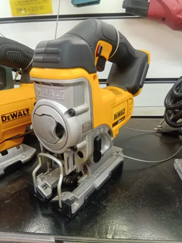 Serra Tico Tico 650w ação orbital a bateria Dewalt