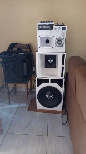 *um ano de uso, mas foi comprado tudo zero*.