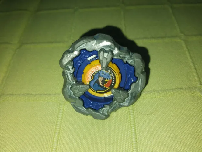 Beyblade x roar tyranus 9-60 GF
