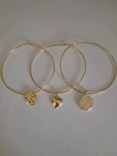 Colar bijoux 10,00 cada