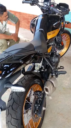 Vende-se motocicleta Himalaia 450cc