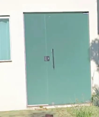 Vendo porta blindex pronta para instalação