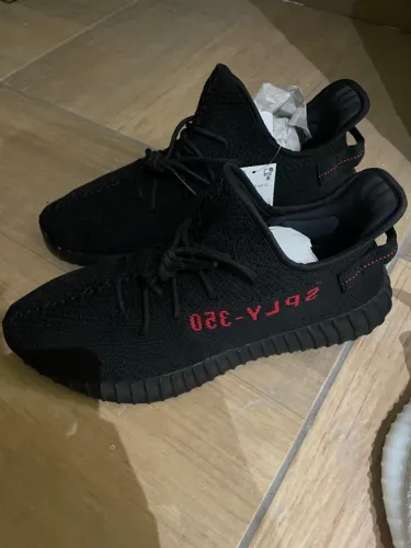 yeezy boost 350 v2 Bred