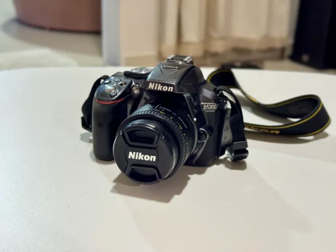 Kit - Nikon D5300 (lente 50mm + 18-55mm) | Máquina Fotográfica Digital Nikon