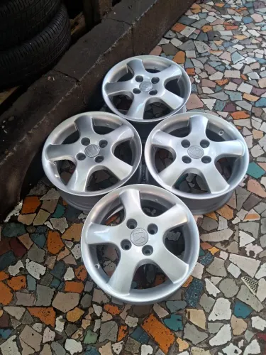 Jogo de rodas de liga leve aro 14/4 furos originais Honda Fit City Civic e outros