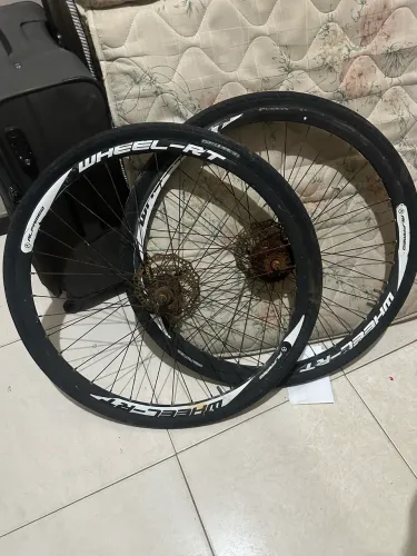 Vendo jante aéreo aro 29 cm freio e disco e peneu pirele