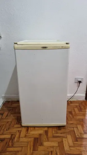 Vendo Frigobar Consul Compacto 120