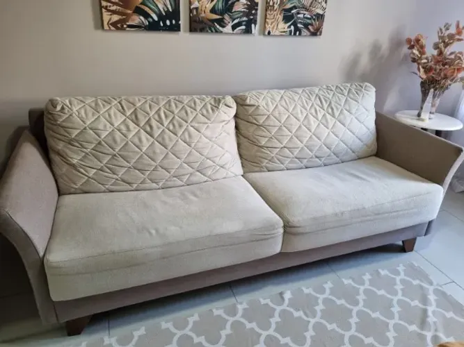 Sofa 2;10 mtrs 4 lugares
