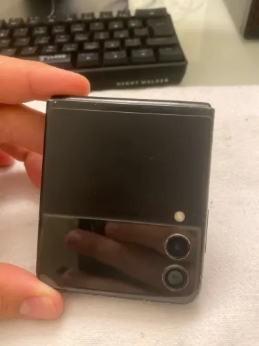 Samsung galaxy Z flip 3 (display queimado) 